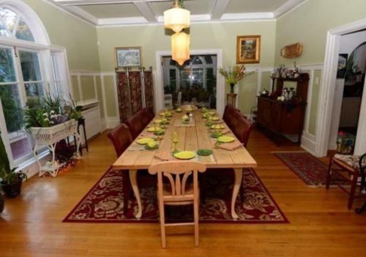 The Villa Bed & Breakfast (Adults Only) Tacoma Esterno foto